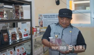 Pj Bupati Luwu Ajak Masyarakat Majukan Industri Lokal