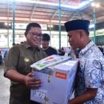 Baznas Palopo Salurkan 1.659 Paket Bingkisan