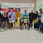 Dampingi Disabilitas Terima Alat Bantu dari Sentra Wirajaya, Ketua PPDI Luwu Raya Apresiasi Kadis Sosial Lutra