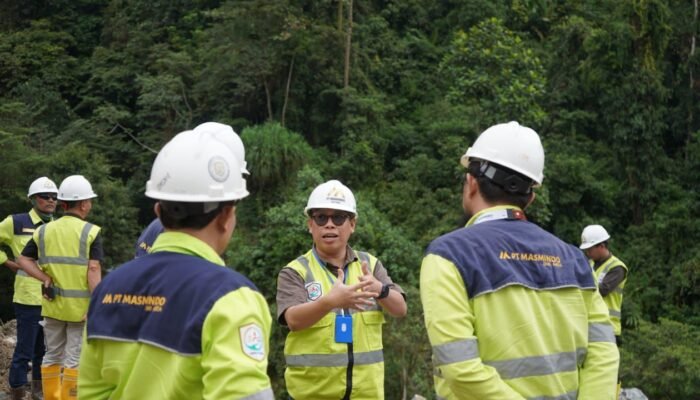 PT MDA Bersama Tim Kajian Bencana UNHAS Lakukan Survei di Latimojong