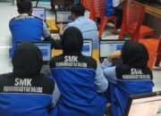 Santri SMK Muhammadiyah Balebo Lutra Diberi Pelatihan Web Programming Development