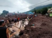 Banjir Bandang Landa Ternate, Belasan Orang Dilaporkan Meninggal