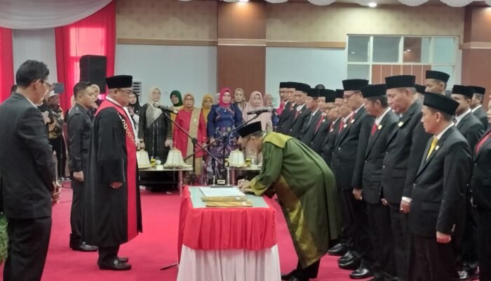 35 Anggota DPRD Luwu Utara Periode 2024 – 2029 Resmi Dilantik