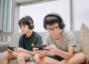 Waspadai Kerusakan Mata Anak Akibat Kecanduan Game Online