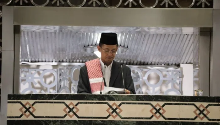 Abbas Langaji Sampaikan Urgensi Sertifikasi Halal dalam Khutbah Jumat di Masjid Istiqlal Jakarta