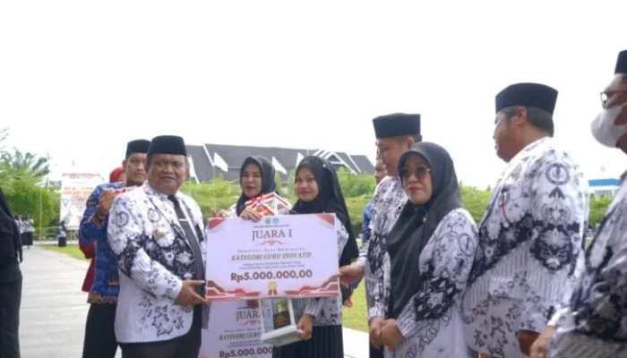 Hari Guru Nasional dan HUT ke-79 PGRI, Pemda Luwu Apresiasi Guru Berprestasi