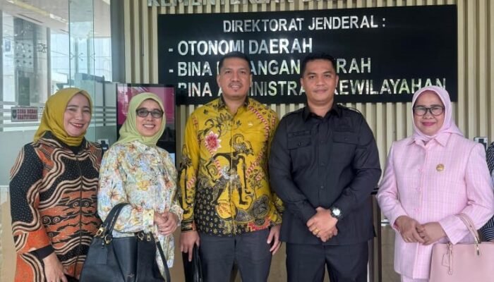 DPRD Palopo Konsultasikan Dasar Hukum Pengawasan dan Perda ke Kemendagri