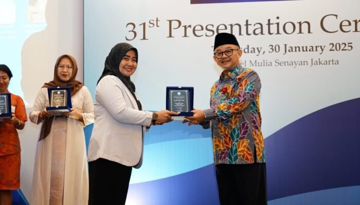 Guru SMA Negeri 6 Palopo Raih Penghargaan Nasional di Ajang Sains Education Award