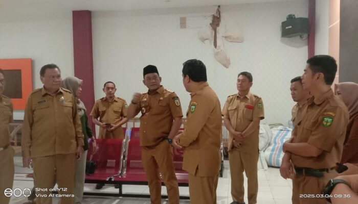 Sidak Sejumlah OPD, Bupati Luwu Tekankan Pentingnya Kedisiplinan dan Pelayanan kepada Masyarakat