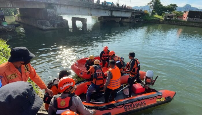 Remaja Putri yang Tenggelam di Sungai Kalibone Pangkep Ditemukan