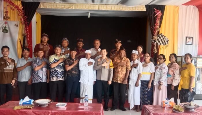 Menjelang PSU, Kapolres Palopo Gaungkan Pesan Damai di Pura Mandira