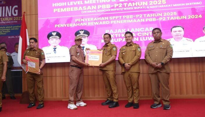 Pemkab Luwu Launching TP2DD dan Pembebasan PBB-P2 untuk Veteran, Tokoh Daerah, dan Masyarakat Miskin Ekstrem