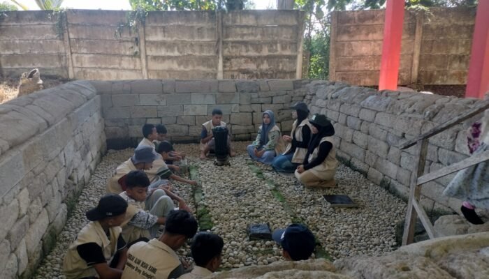 Telusuri Jejak Sejarah Kebudayaan Islam di Tana Luwu, SMP Alam Insan Kamil Gowa Kunjungi Makam Datuk Pattimang