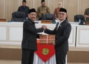 Paripurna DPRD Palopo: Pj WaliKota Serahkan Ranperda dan Umumkan WTP ke-10
