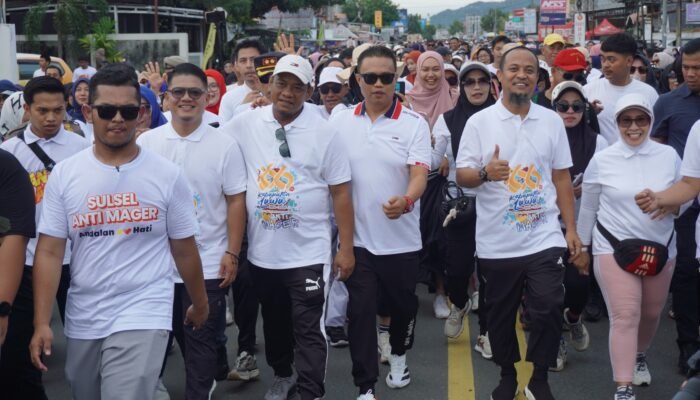 Puluhan Warga Meriahkan Jalan Sehat Anti Mager Peringatan HJL ke-66 di Belopa