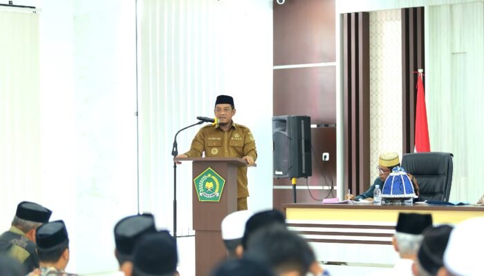 Bupati Luwu Canangkan Program Umroh Gratis untuk Imam Masjid