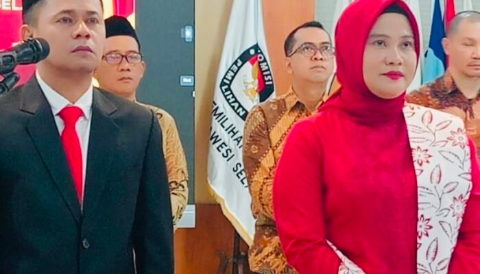 Adnan Husain & Nurmaningsi Resmi Jabat Komisioner KPU Palopo