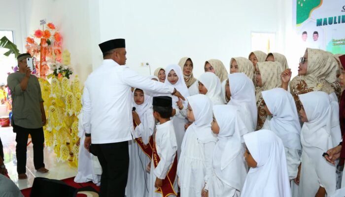 Bupati Luwu Ajak Masyarakat Teladani Rasulullah, Dorong Pemuda Aktif dalam Kegiatan Sosial