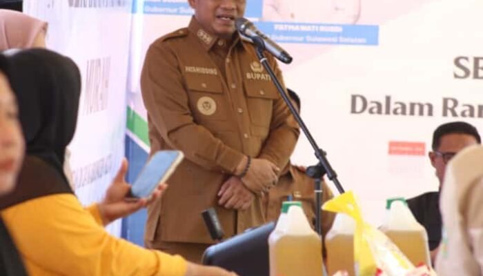 Bupati Luwu Buka Gerakan Pangan Murah untuk Kendalikan Inflasi Daerah