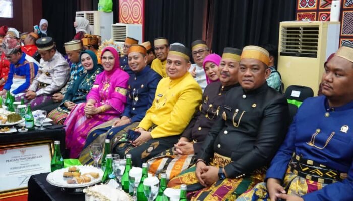 Bupati Luwu Hadiri Paripurna HUT Sulsel ke-356, Apresiasi Program Pembangunan Rp3,7 Triliun
