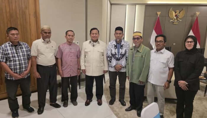 Presiden Prabowo Berikan Rehabilitasi kepada Dua Guru di Luwu Utara