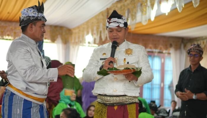 Prosesi Sakral Balik Gandangna Luwu Berlangsung Khidmat di Kediaman Wakil Bupati