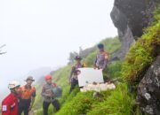 Medan Ekstrem, SAR Temukan Korban Pesawat Hilang di Sulsel