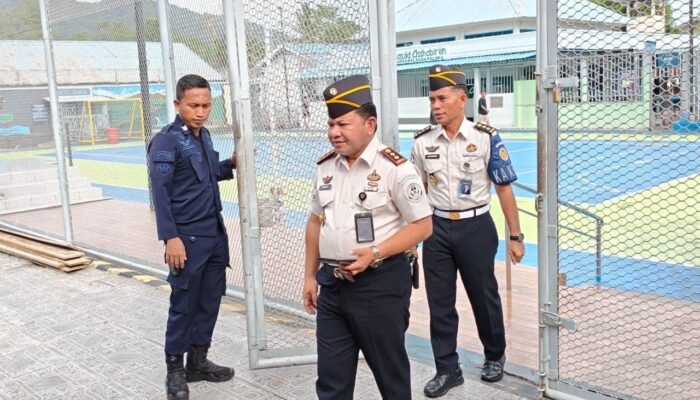 Pastikan Layanan Pemasyarakatan Berjalan Optimal, Kalapas Palopo Kontrol Blok Hunian