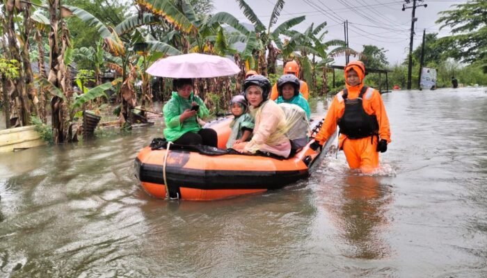 Enam Titik Terendam, Tim SAR Gabungan Bergerak Cepat Evakuasi Warga