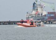 Hari Ketiga Pencarian, SAR Perluas Penyisiran Nelayan Jatuh di Perairan New Port Makassar