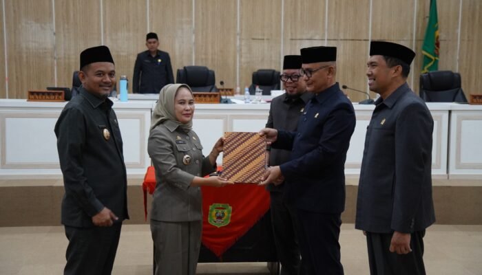 DPRD Palopo Tetapkan Propemperda 2026 dan Sahkan RPJMD 2025–2029
