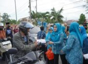 TP PKK dan Dharma Wanita Luwu Gelar Aksi Berbagi