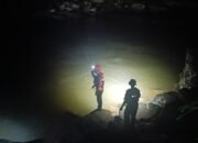 Dua Wisatawan Hilang Terseret Arus Air Bah di Sungai Kalimborang Maros