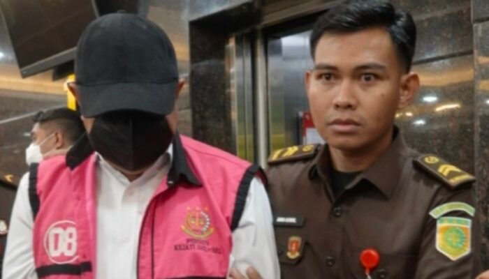 Kejati Sulsel Tahan Lima Tersangka Korupsi Pengadaan Bibit Nanas Rp60 Miliar