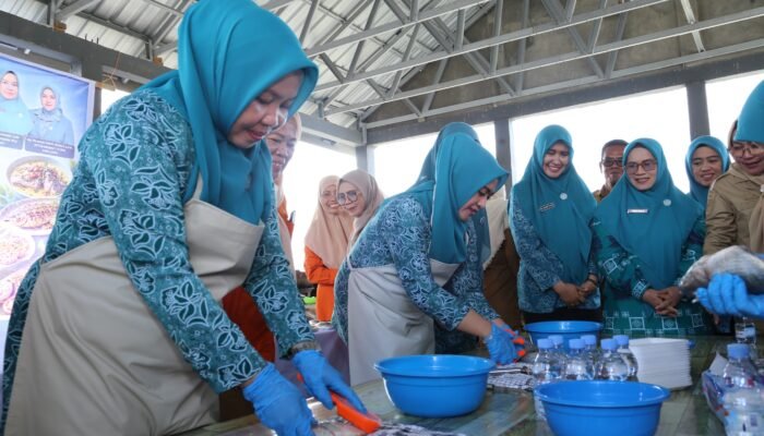 Cegah Stunting, TP-PKK Luwu Ajak Masyarakat Gemar Konsumsi Ikan