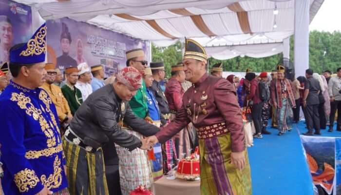 Dhevy Bijak Hadiri HUT Luwu Timur, Gubernur Ungkap Rencana Pembangunan RS Luwu