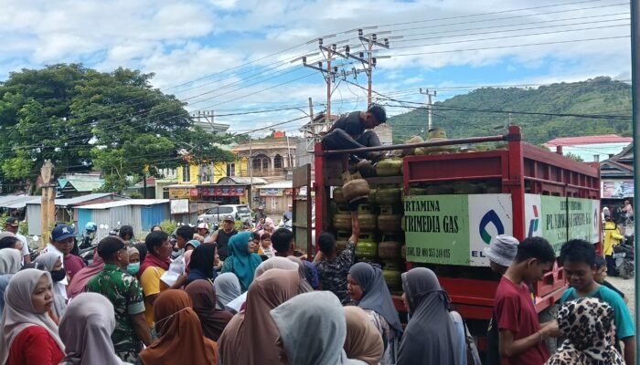 Diserbu Warga, Pasar Murah LPG 3 Kg Pemkab Luwu Jadi Solusi Kelangkaan Gas
