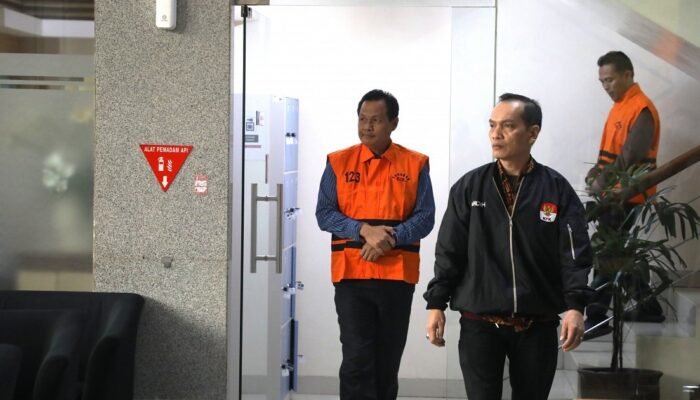 KPK OTT Bupati Muara Enim, Uang Rp1,9 Miliar dan Valas Diamankan