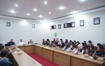 Bupati Luwu Terima Mahasiswa KKN Unhas, Tekankan Program Pengabdian untuk Masyarakat