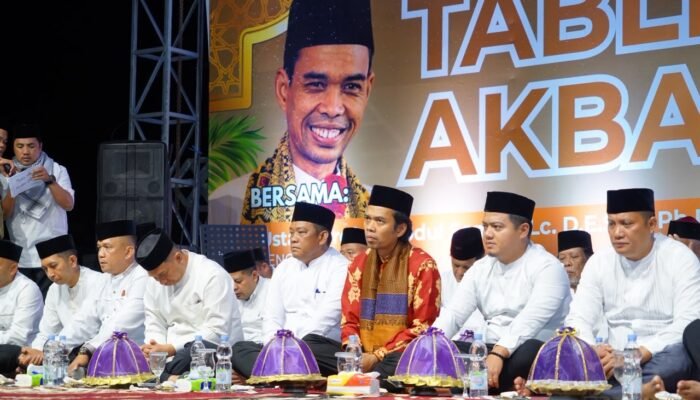 Ustadz Abdul Somad Guncang Luwu, Ribuan Jamaah Hadiri Dzikir dan Tabligh Akbar