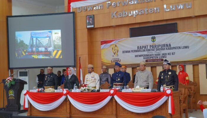 Paripurna HUT ke-67 Luwu, Gubernur Bawa Kabar RS Regional dan Bantuan Rp10 Miliar