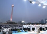 Lebih dari 100 Ribu Jemaah Memadati Monas, Indonesia Bersatu dalam Zikir dan Doa Kebangsaan