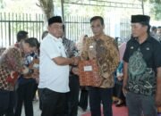 Bupati Luwu Serahkan Perbup Desa Persiapan Paranta dan Labokke