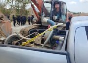 Aparat Gabungan Tertibkan PETI di Luwu, 3 Alat Berat Diamankan