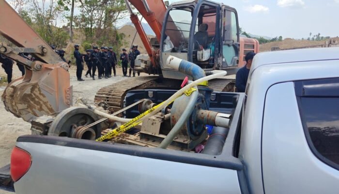 Aparat Gabungan Tertibkan PETI di Luwu, 3 Alat Berat Diamankan