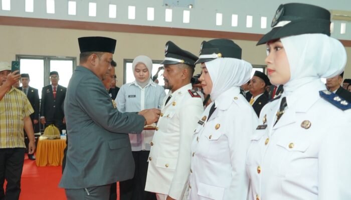 Bupati Luwu Lantik 93 Pejabat Administrator dan Pengawas