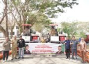 Kementan Serahkan Dua Combine Harvester ke Luwu, Percepat Panen Petani