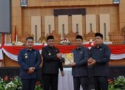Bupati Luwu Serahkan Ranperda Perseroda Luwu Cemerlang ke DPRD