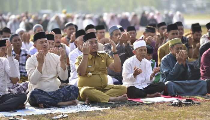 Kekeringan Melanda, Pemkab Luwu dan Masyarakat Gelar Shalat Istisqa